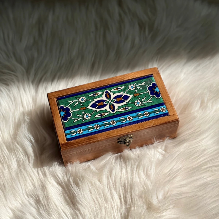 Box Size 16×8×7 cm — Design 05