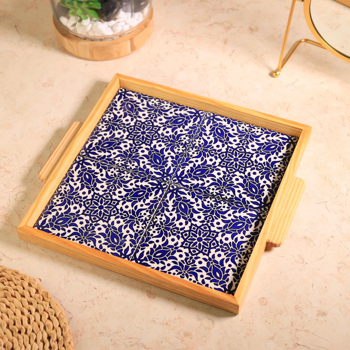 صنية 4 بلاطات حجم 30*30سم