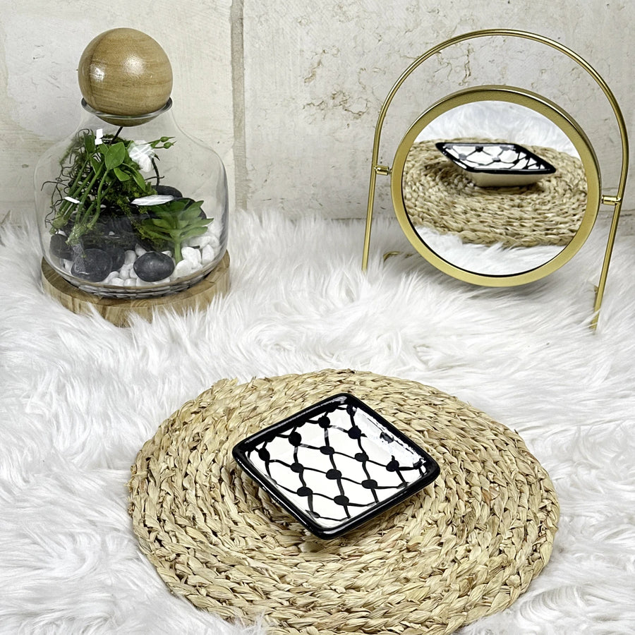 Square Plate Small — Design 01