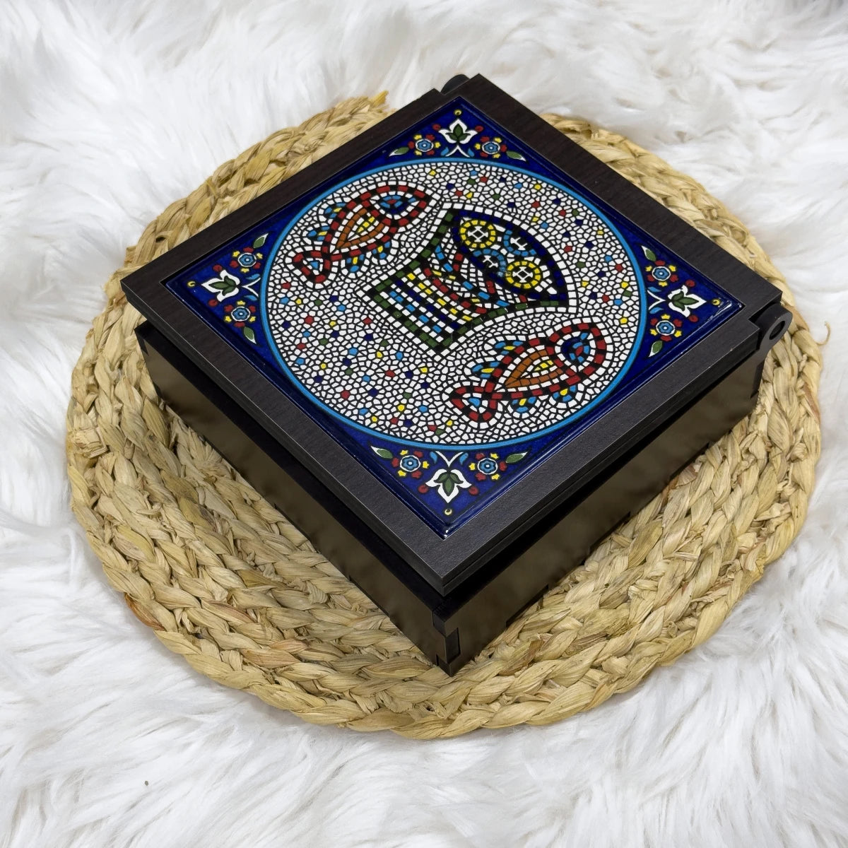صندوق خزف M